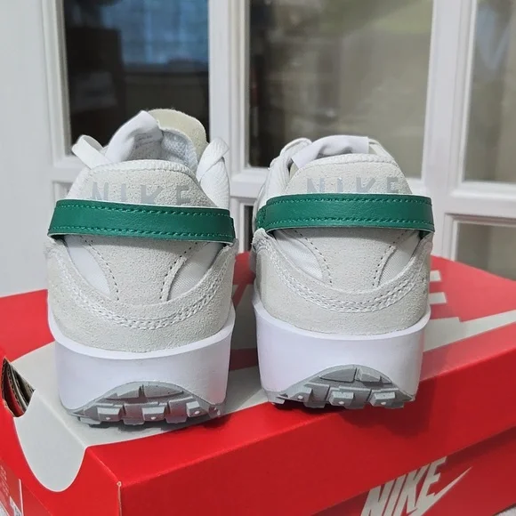 NWT Nike White and Green Athletic Shoes - Picture 4 of 7